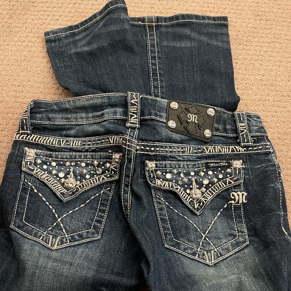 Miss Me jeans - size 28 - Picture 2 of 3